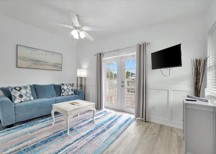 Waterfront & Pet Friendly Boat Dock Walk 2
