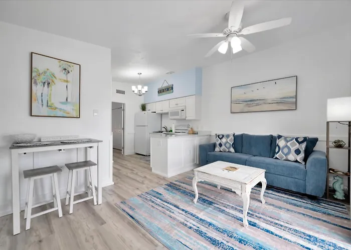 Apartment Waterfront & Pet Friendly Boat Dock Walk 2