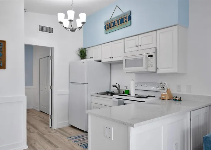 Waterfront & Pet Friendly Boat Dock Walk 2 Apartment *