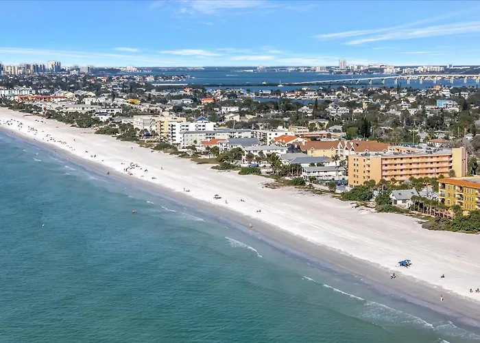 Waterfront & Pet Friendly Boat Dock Walk 2 Apartment *